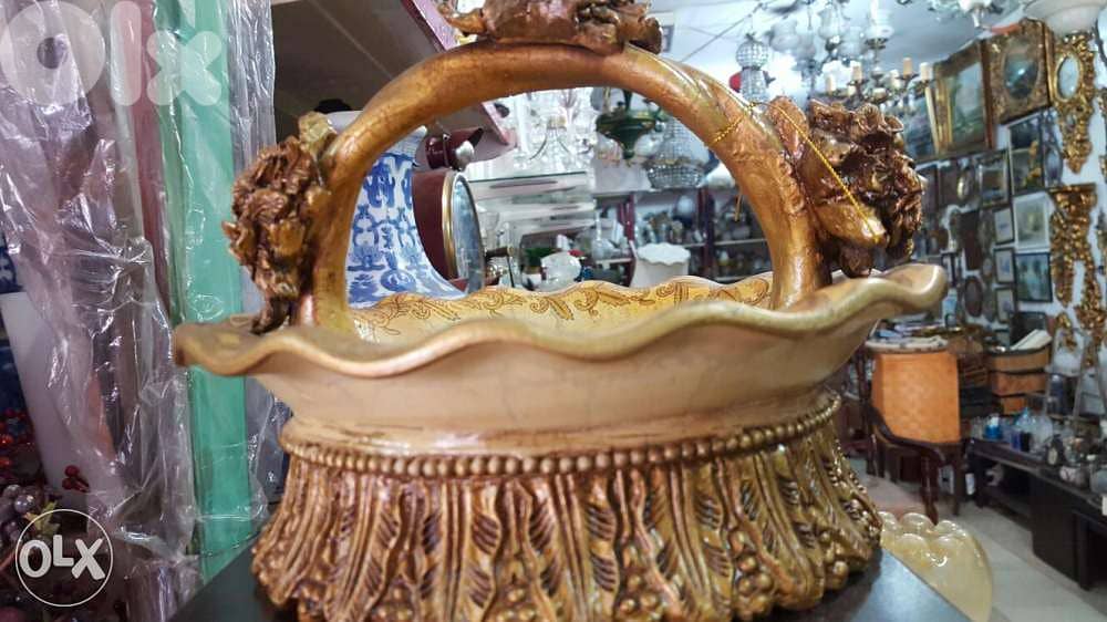 سلة رزين قديمة مميزة 0