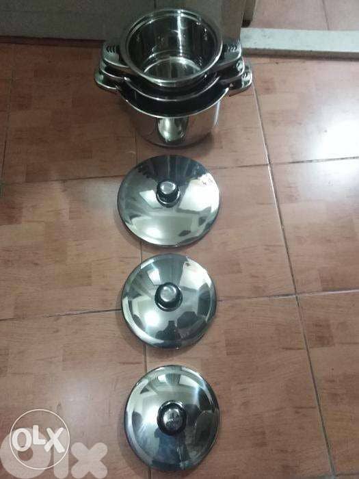 325$ طقم ٤ قطع (جديد) 0