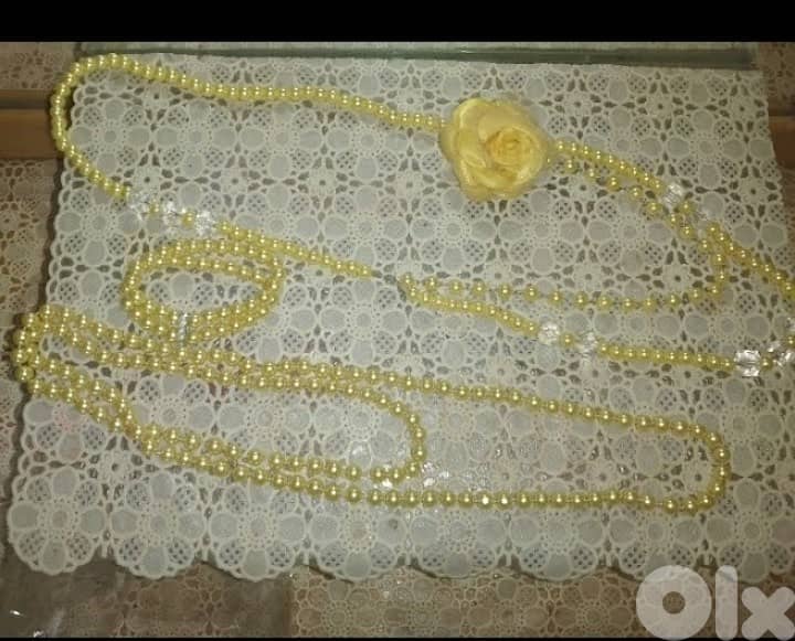 necklace long yellow colour with flower brooch and bracelet 4