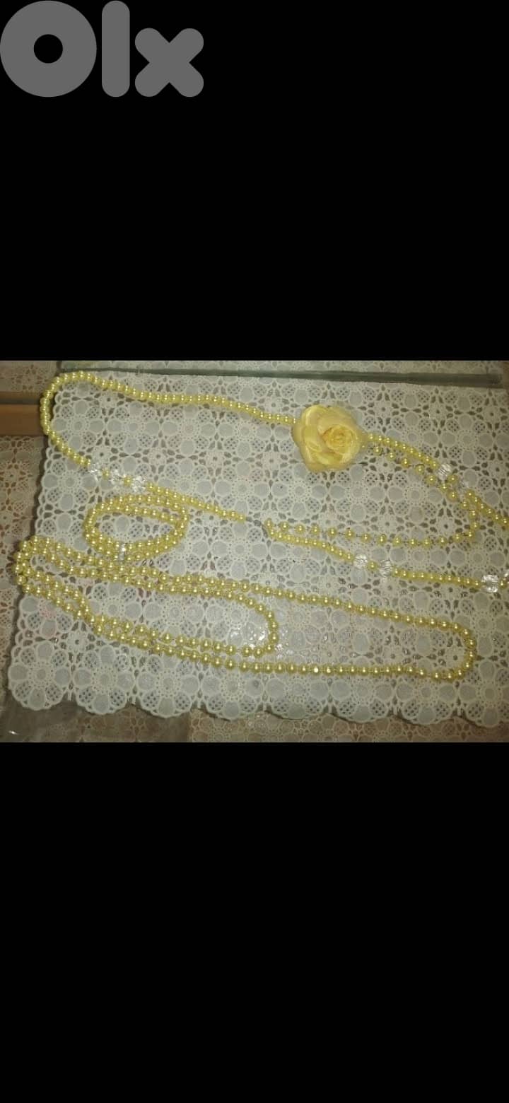 necklace long yellow colour with flower brooch and bracelet 5
