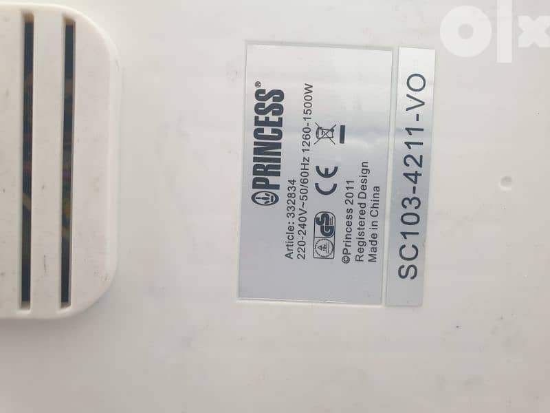 steam iron (barely used) 2