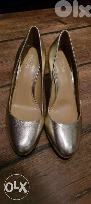 Micheal Kors shoes - gold new- 38.5