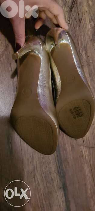 Micheal Kors shoes - gold new- 38.5 2