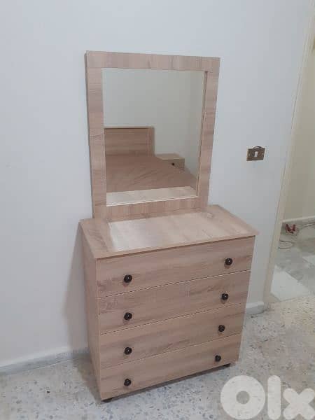 شفنيرة مع مرايا 0