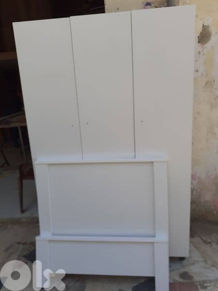 خزانة ثلاث درف مع تخت مفرد 0