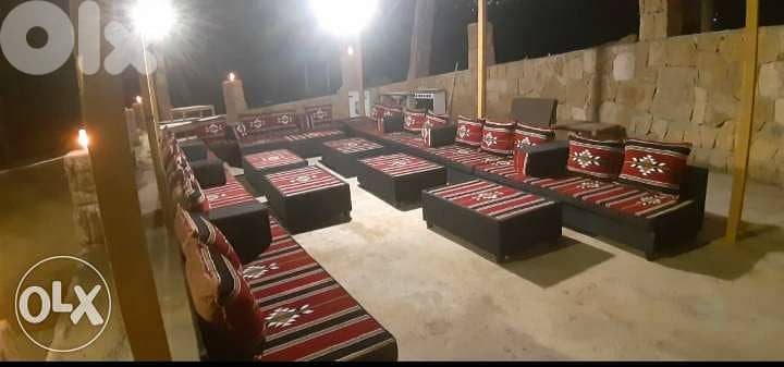 زوايا وديوانيات عربي على الارض او الخشب 1