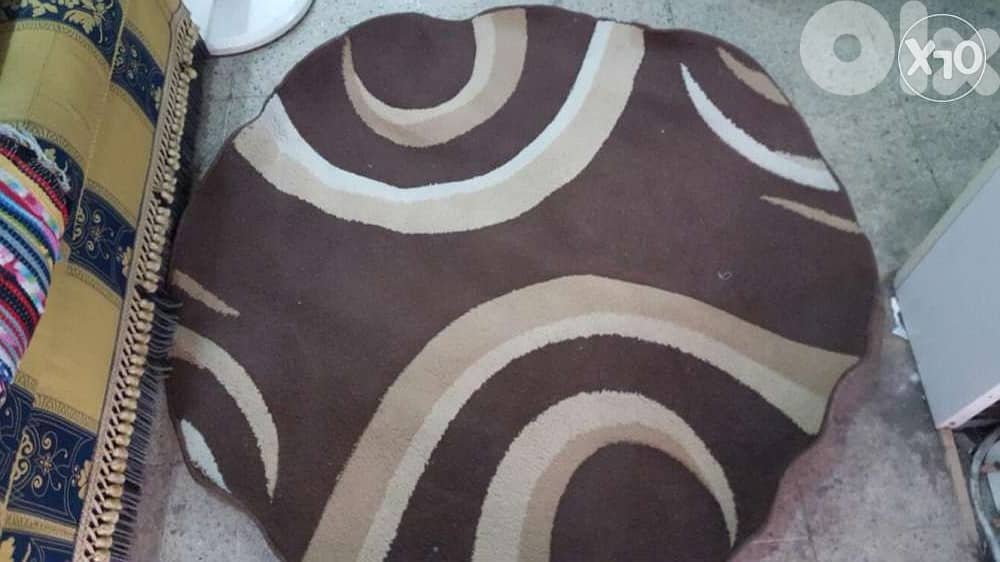 سجادة مدورة مميزة 0