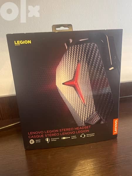 Roccat Skeltr Keyboard + Lenovo Legion Headset 2