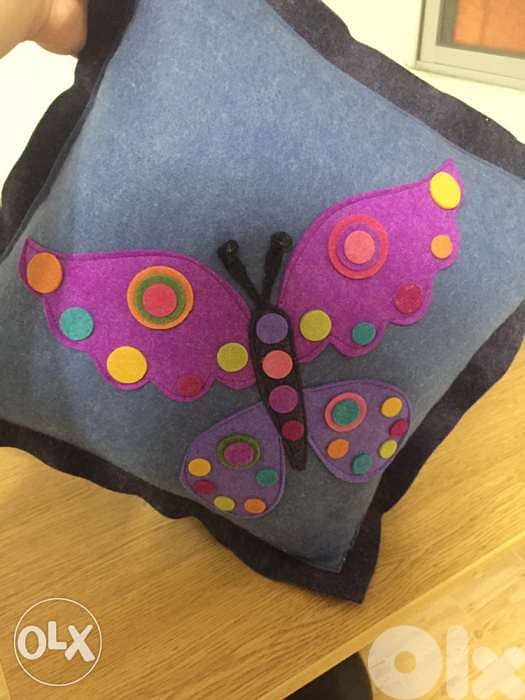 Butterfly pillow. مخدة 1