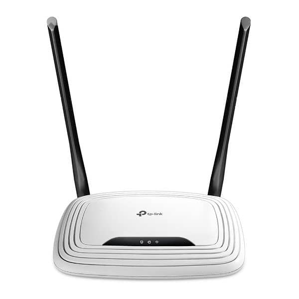 TPLINK  Wireless Router 300Mbps With 2 Antennas | WR841N 1