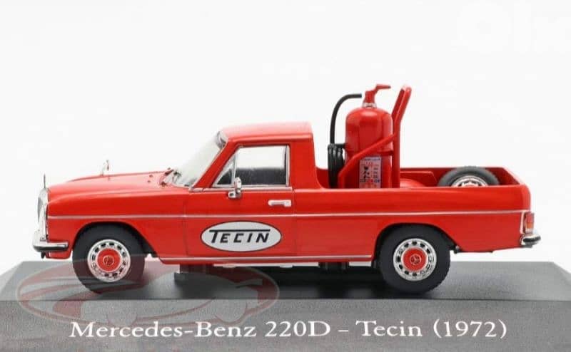 Mercedes 220D ,(1972) diecast car model 1;43. 2