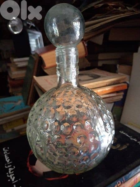 تشكيلة واسعة من القناني زجاج مشكل 1