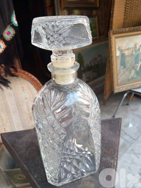 تشكيلة واسعة من القناني زجاج مشكل 3