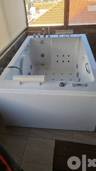 used jacuzzi like new 1