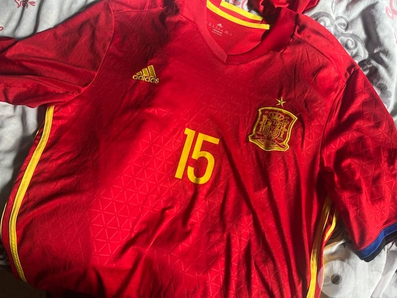 sergio ramos 15  spain world cup special home adidas kit 2018 1