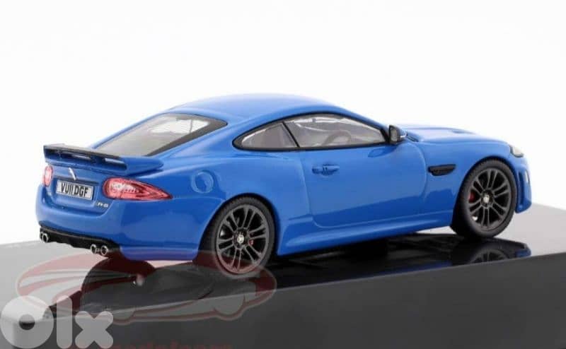Jaguar XKR-S (2011) diecast car model 1;43. 3