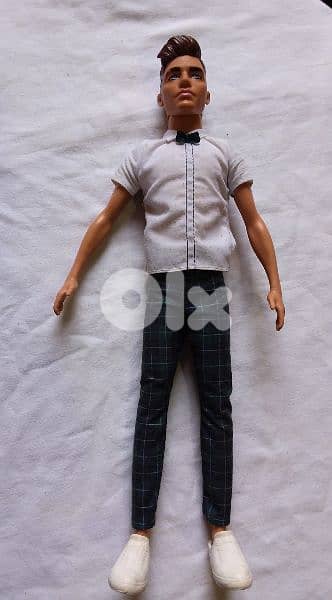 FASHIONISTAS KEN SLIM 117 Mattel 2016 as new wearing doll=18$