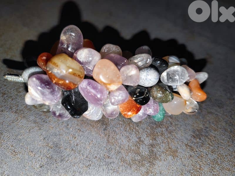 عنقود احجار كريمة 1