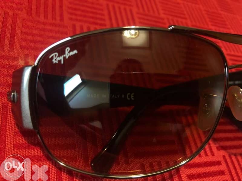 RayBan 4