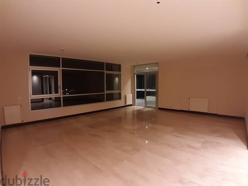 Apartment for rent in Achrafieh شقة للإيجار في الأشرفية 0