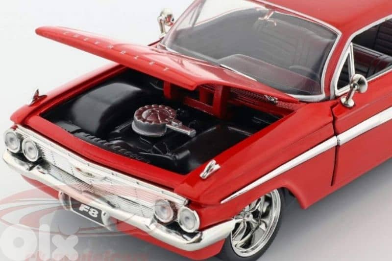 Chevrolet Impala (Fast & Furious 8) diecast car model 1:24. 3