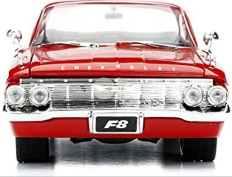 Chevrolet Impala (Fast & Furious 8) diecast car model 1:24. 5