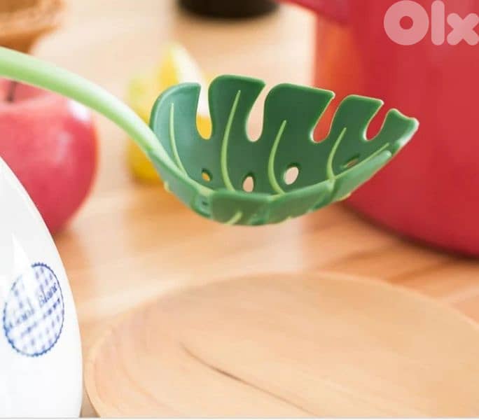 creative jungle leaf shape cooking spoon 3$ 5