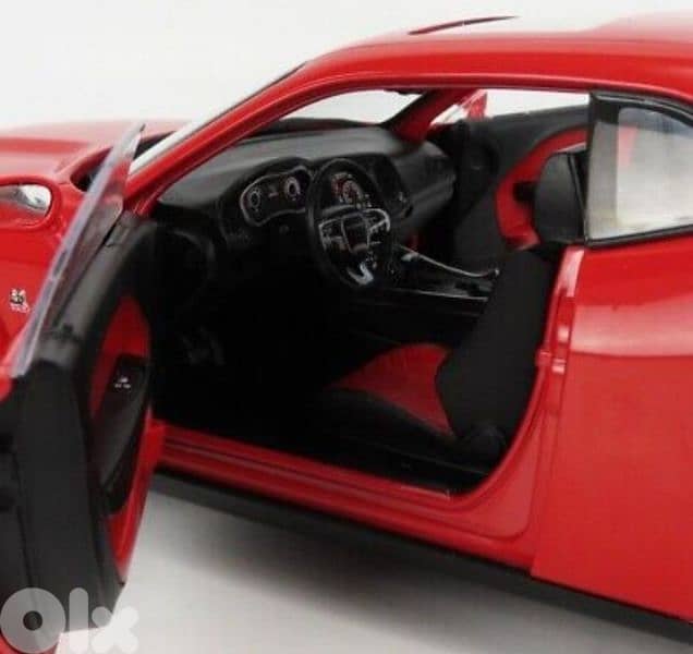 Dodge Challenger R/T Scat Pack Widebody (2020) diecast car model 1;18. 7