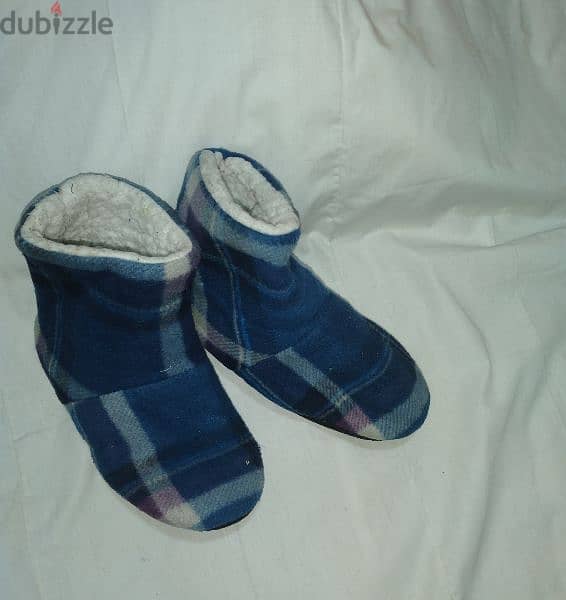 shoes pantoufle 2 colours available fits all sizes 1=5$ or 3=13$ 2