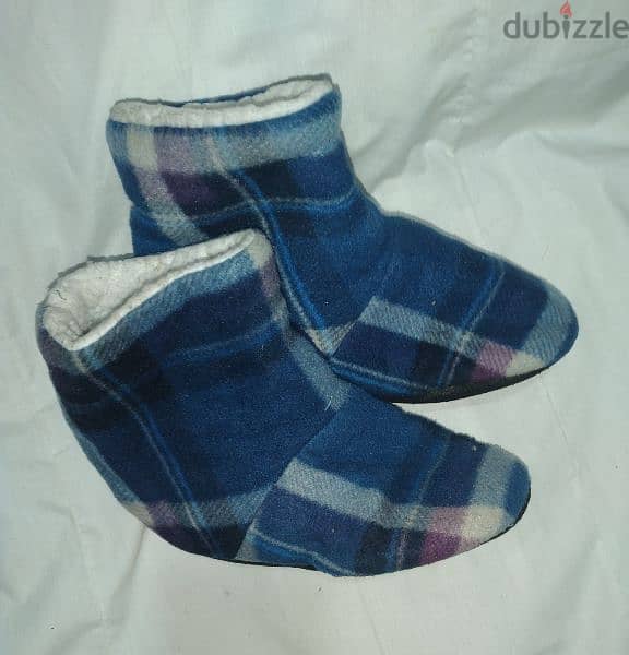 shoes pantoufle 2 colours available fits all sizes 1=5$ or 3=13$ 3