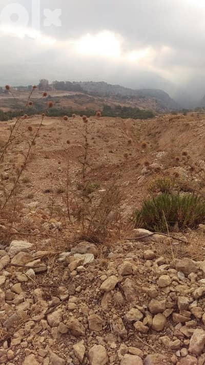Land for sale in Sannine, 5,500 sqm أرض للبيع في صنين