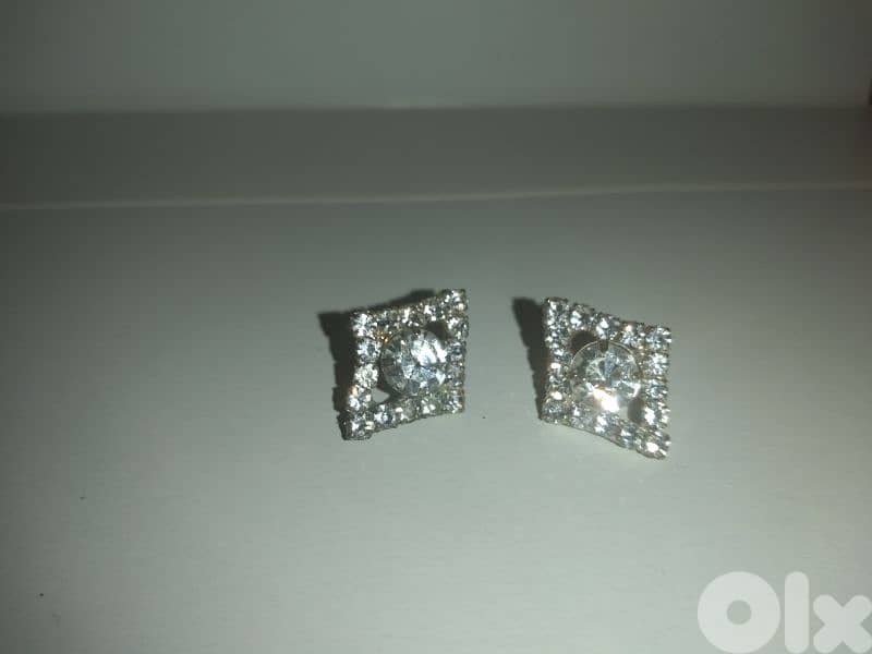 earrings diamand shape cz  1=5$ or 3=13$ 1