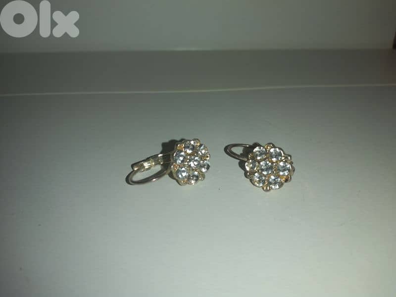 earrings silver tone 1=5$ or 3= 13$ 2