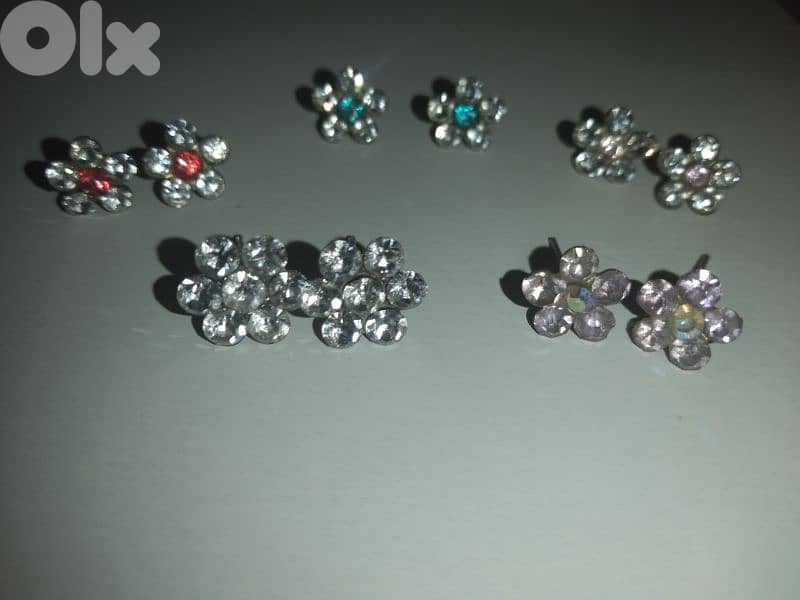 earrings flower shap zc 6 colours  1=5$ or 3=13$ 1