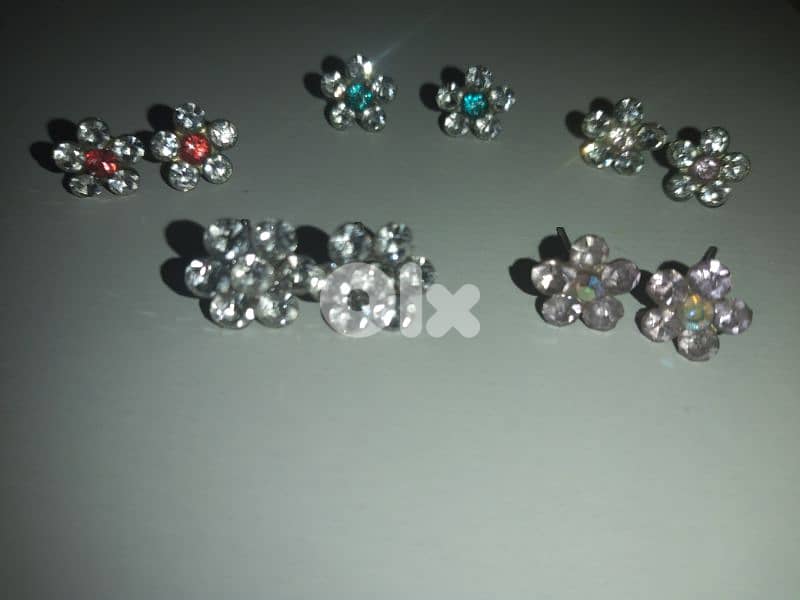 earrings flower shap zc 6 colours  1=5$ or 3=13$ 3