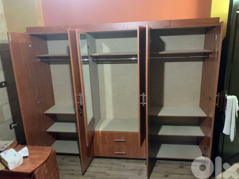 خزانة ست درف عرض  240 سم 1