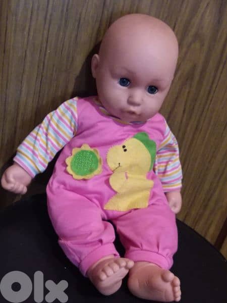 BABY LOTUS big stuffed barely used toy has leger body &strong parts=16 0