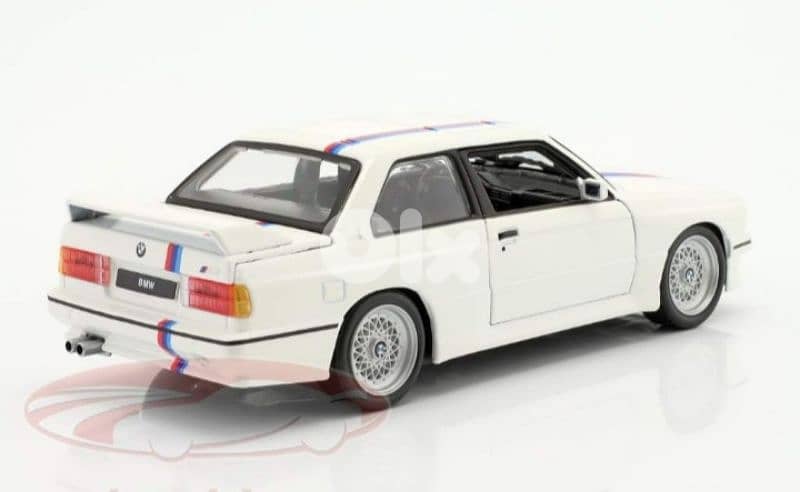 BMW M3 (88) diecast car model 1:24. 2
