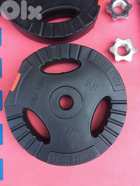 plates and axes in very good price we have also all sports equipment 4