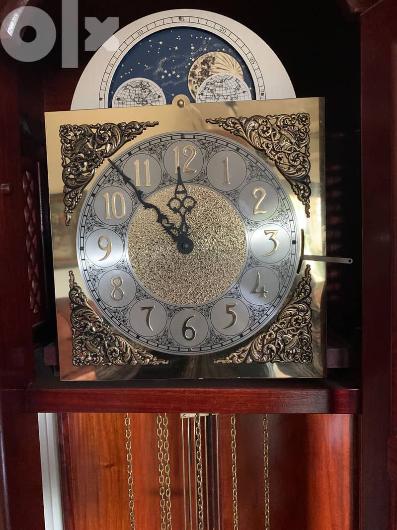 Hermle Clock Cabinet 1