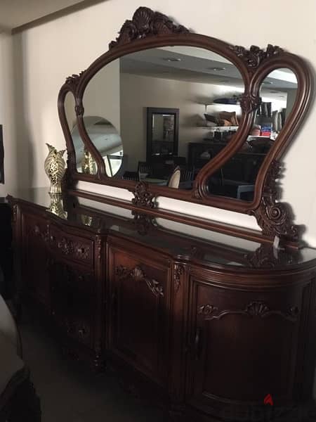 classic dining  room l15 1