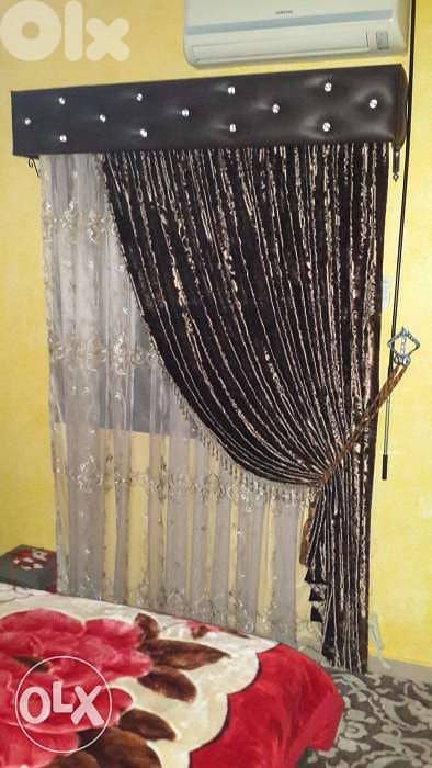 4 ستائر قماش ممتاز 2 لون ذهبي بردايه 2 لون بني 2