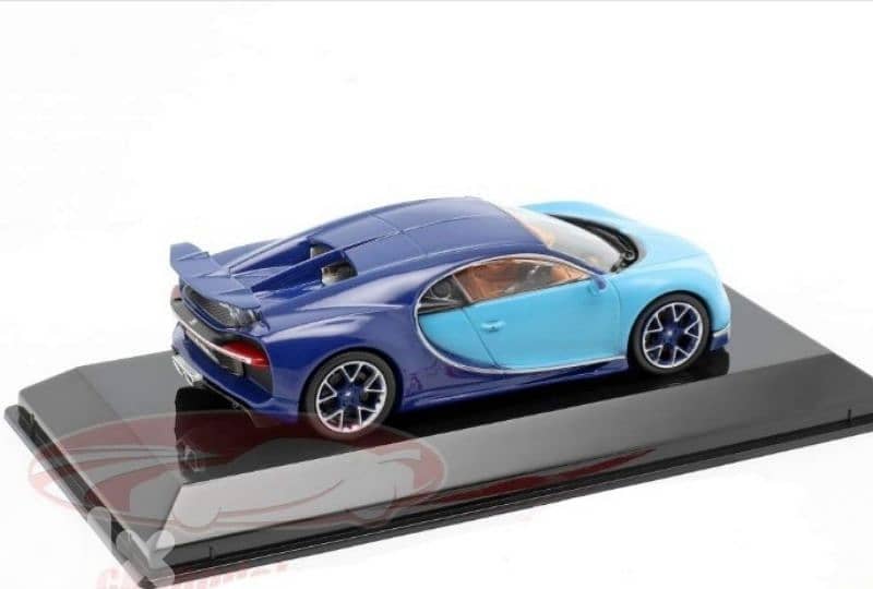Bugatti Chiron diecast car model 1;43. 4