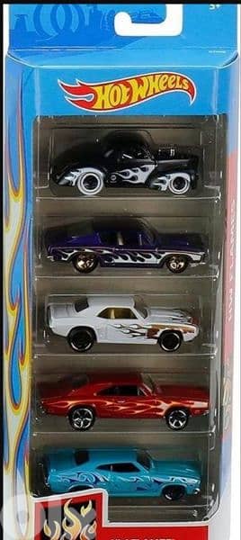 Hotwheels 5 car pack diecast car model 1;64. 0