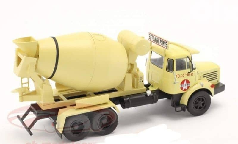 Berliet Cement Truck diecast car model 1;43. 4