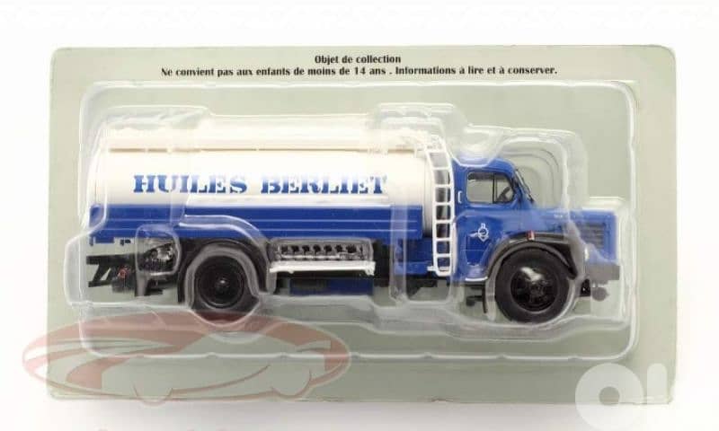 Berliet M2 Tank Truck (1960) diecast car model 1;43. 3