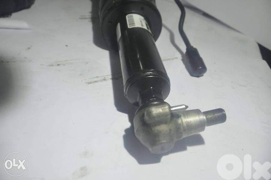 Mercedes Benz amg W221 S63 shock absorber 1