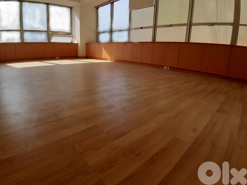 Office for rent in Achrafieh مكتب للأجار 0