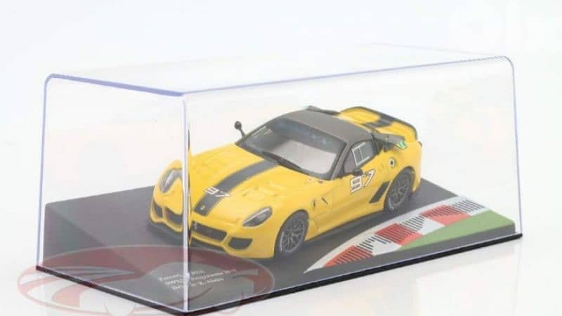 Ferrari 599XX (2010) diecast car model 1;43. 5