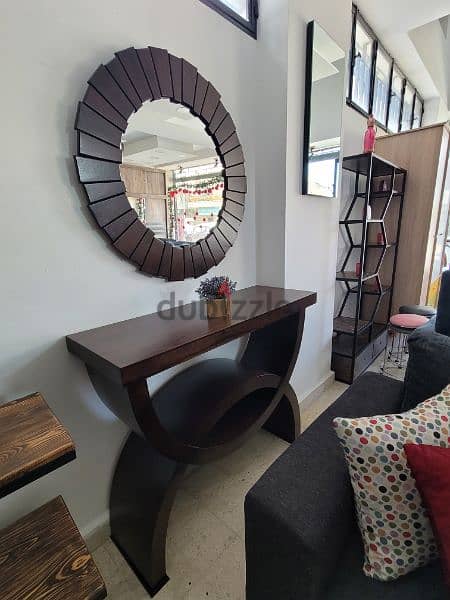 Consol with Mirror 1